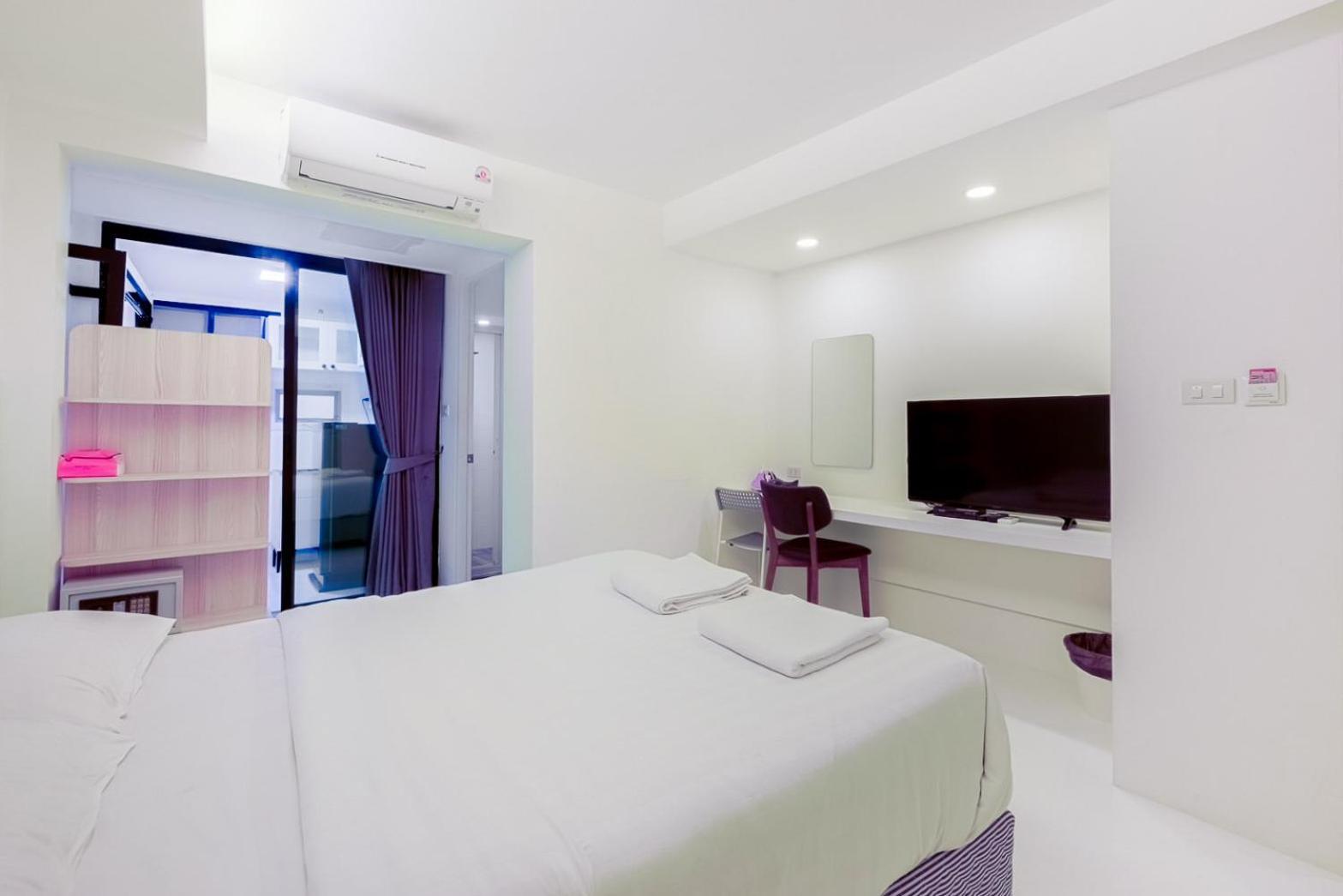 24 Hills Hotel Bangkok Bagian luar foto